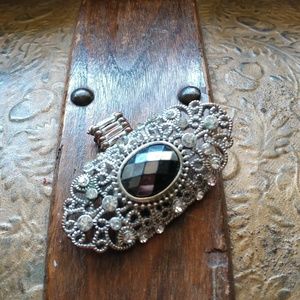 Heirloom style stretch ring